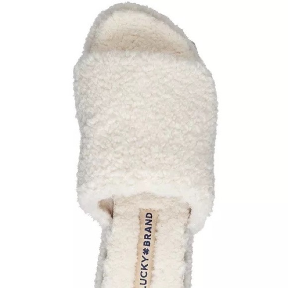 Lucky Brand
Women's Gadini Slip-On Sandals - Picture 4 of 7